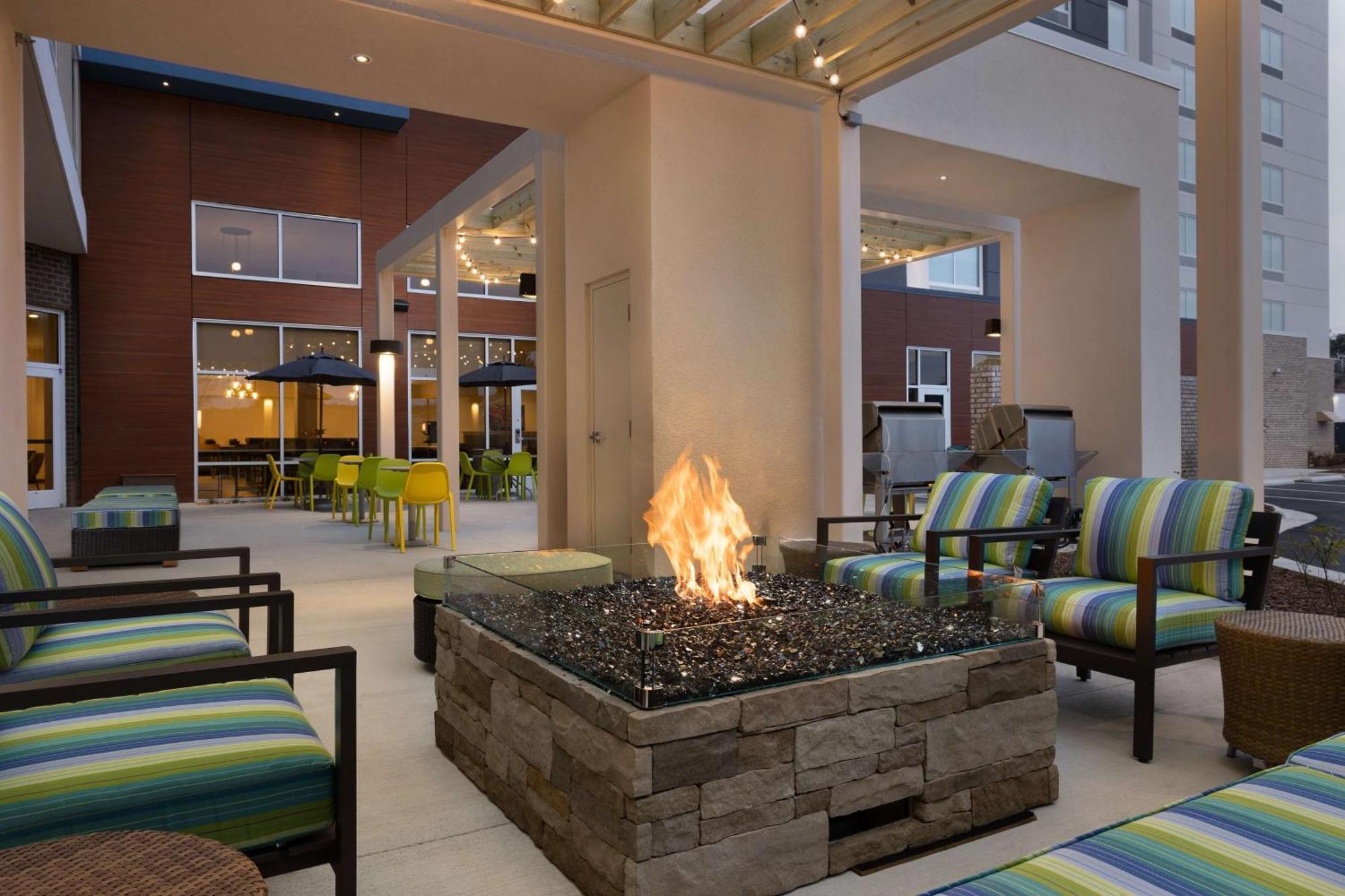 Hampton Inn & Suites Durham University Medical Center Zewnętrze zdjęcie